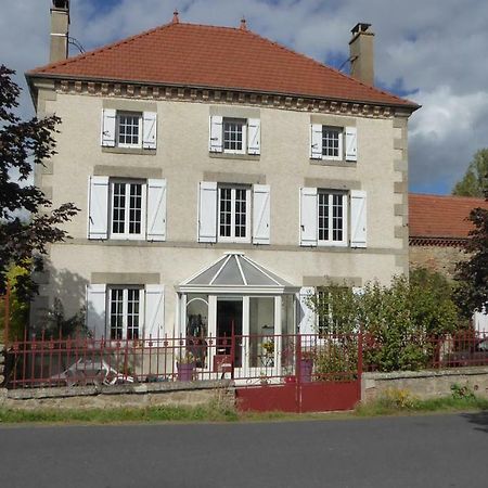 Relais Des Chaux Bed & Breakfast Saint-Jean-des-Ollieres ภายนอก รูปภาพ