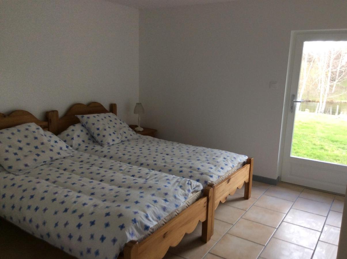 Relais Des Chaux Bed & Breakfast Saint-Jean-des-Ollieres ภายนอก รูปภาพ