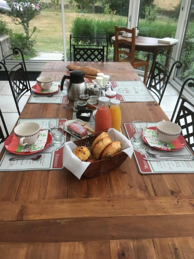 Relais Des Chaux Bed & Breakfast Saint-Jean-des-Ollieres ภายนอก รูปภาพ