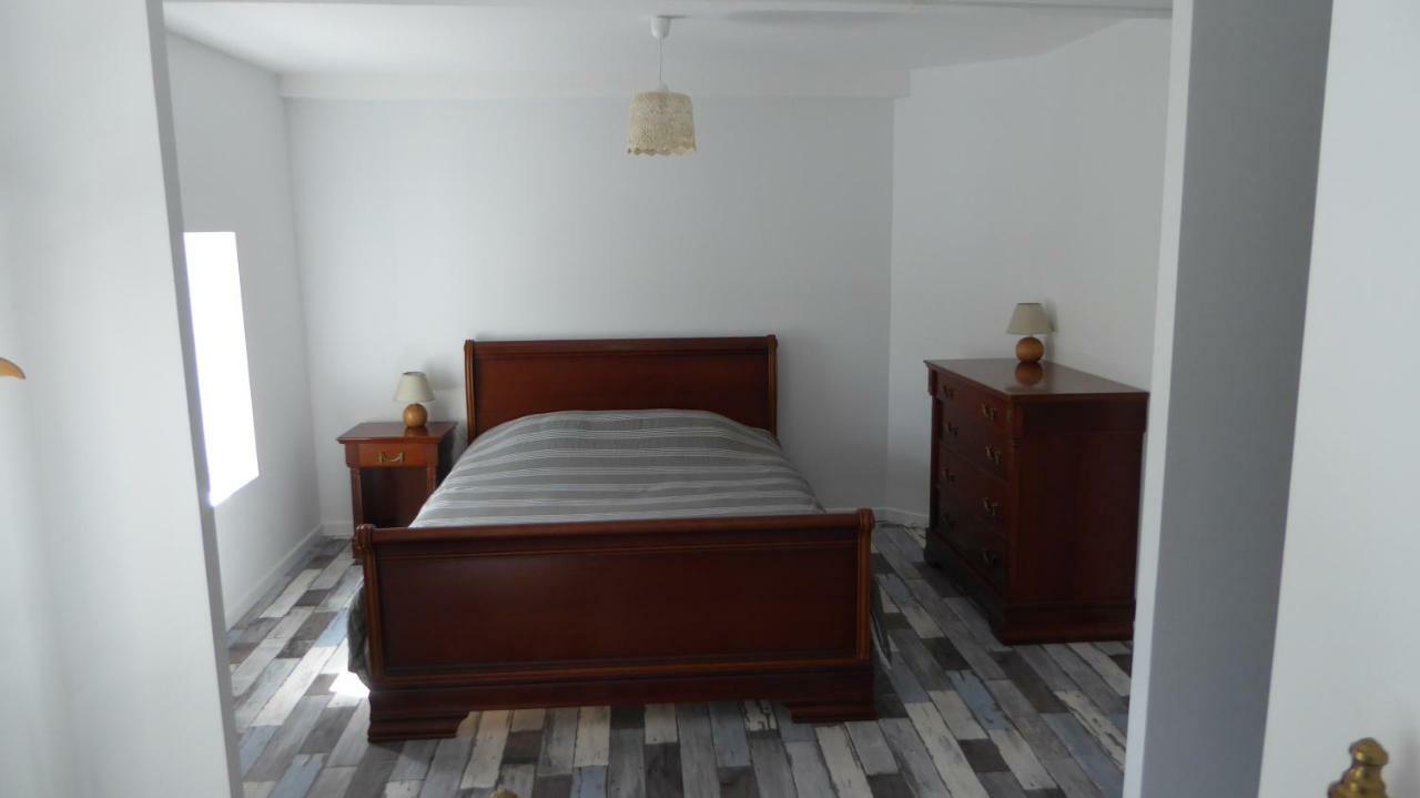 Relais Des Chaux Bed & Breakfast Saint-Jean-des-Ollieres ภายนอก รูปภาพ