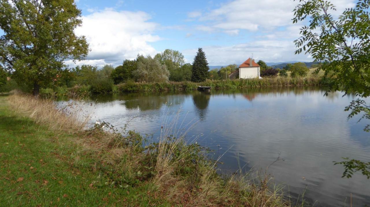 Relais Des Chaux Bed & Breakfast Saint-Jean-des-Ollieres ภายนอก รูปภาพ