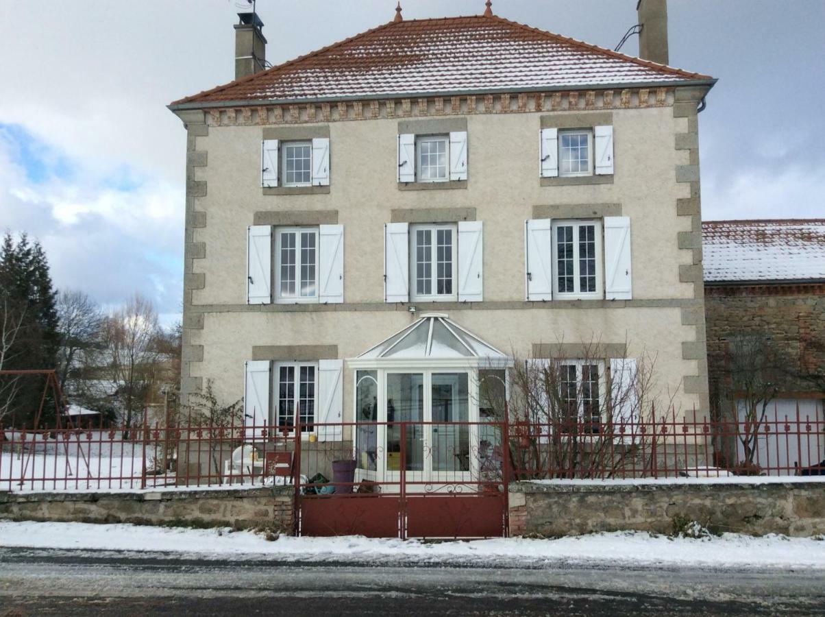 Relais Des Chaux Bed & Breakfast Saint-Jean-des-Ollieres ภายนอก รูปภาพ